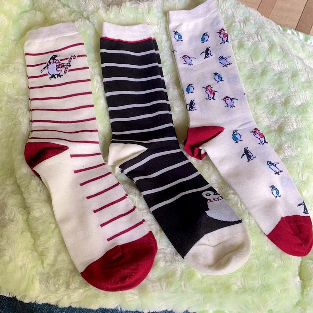 LANDS END Penguin Christmas Striped Socks 3 Pack Red Navy Blue - Host Pick 🎉